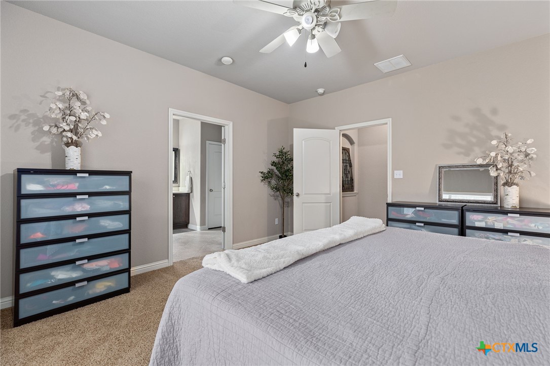2430 Santa Barbara Loop Property Photo 23