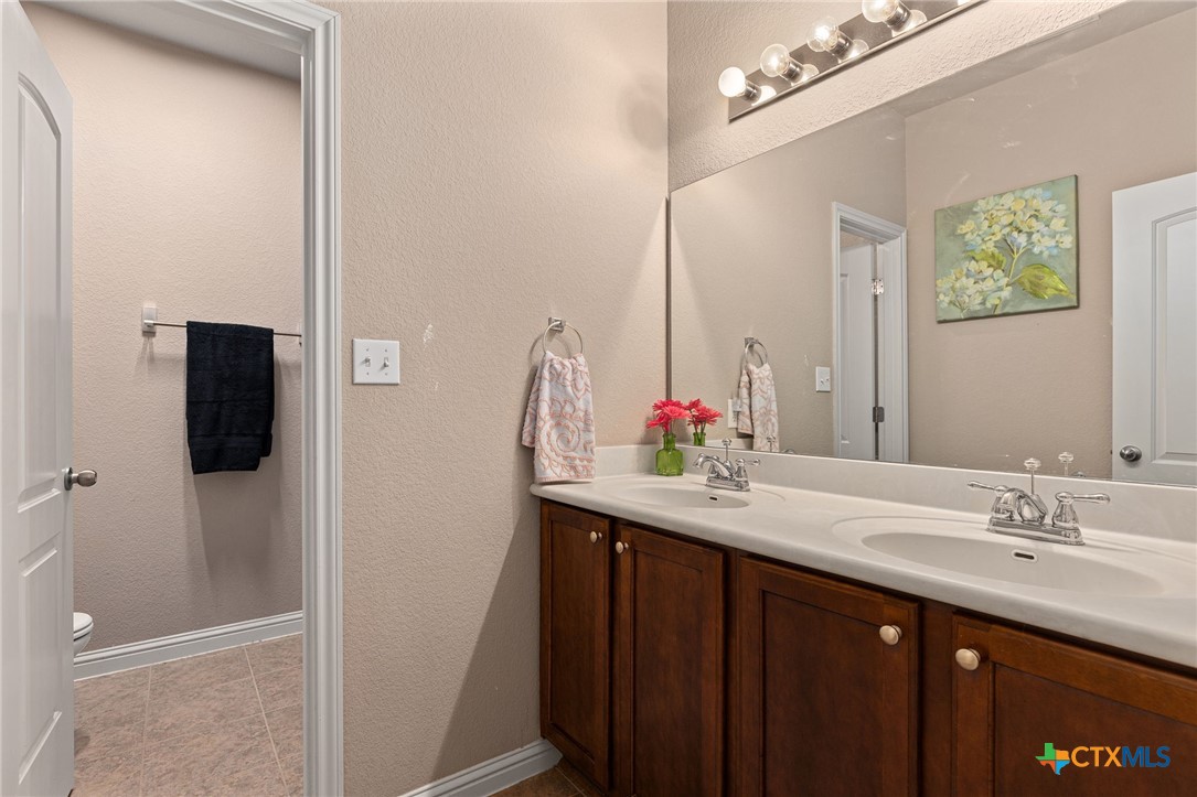 2430 Santa Barbara Loop Property Photo 30
