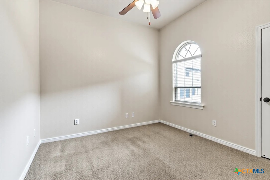 2034 Falling Leaf Lane Property Photo 28