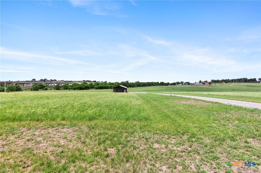 295 Honey Bee Lane Property Photo 18