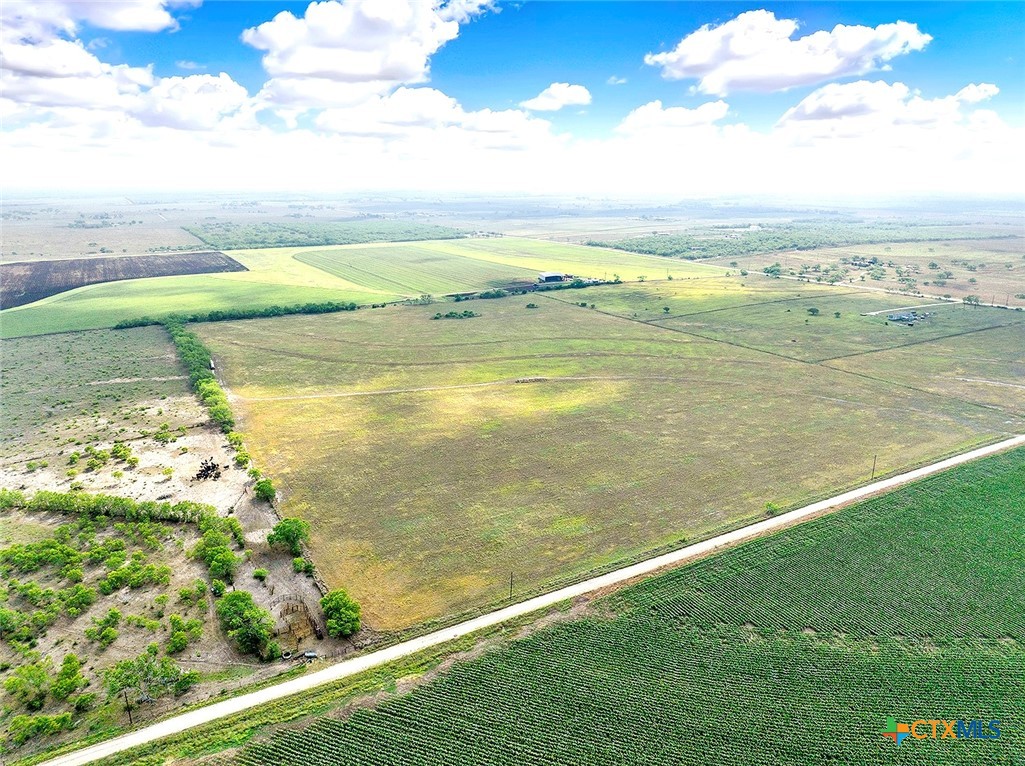 Cr 463 Fm 1347 Property Photo 7