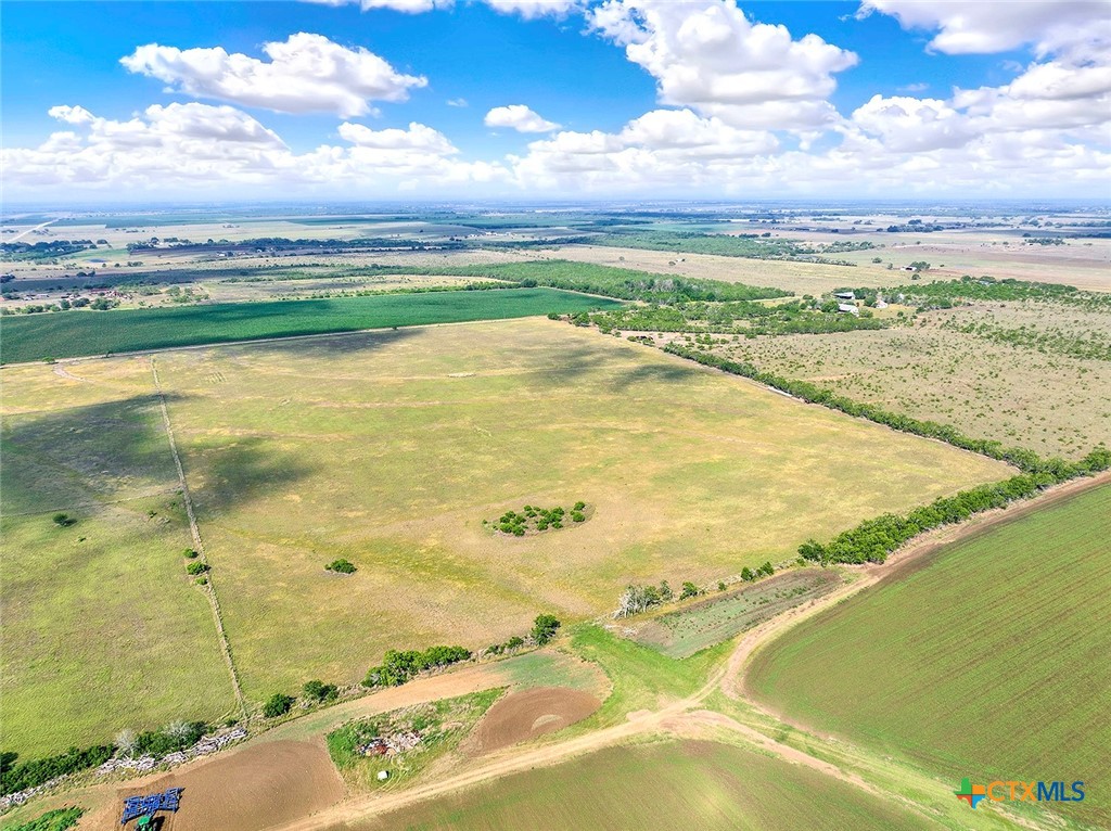 Cr 463 Fm 1347 Property Photo 9