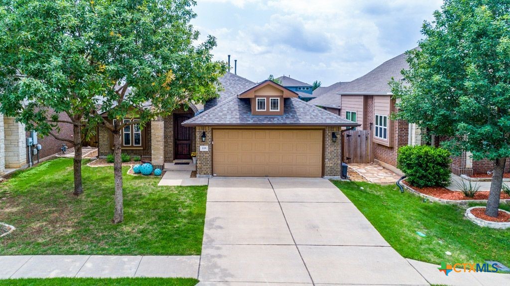 226 Pincea Place Property Photo 1