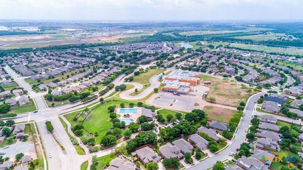 226 Pincea Place Property Photo 44