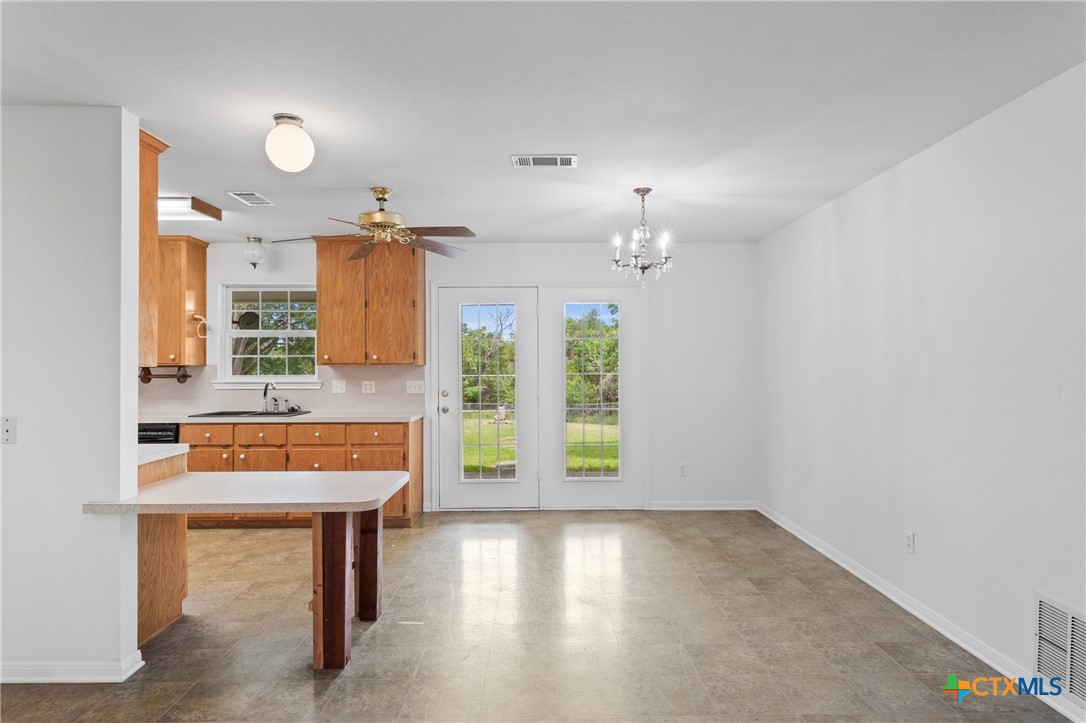 8281 Mountain Drive Property Photo 8
