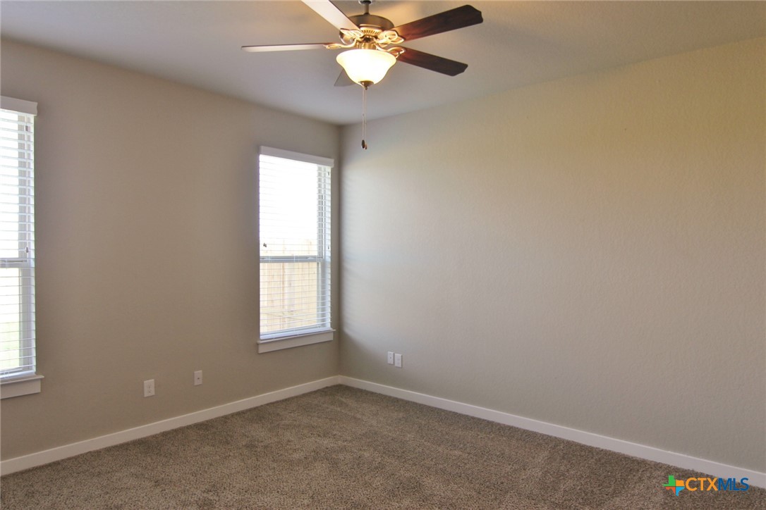 553 Creekside Forest Property Photo 6