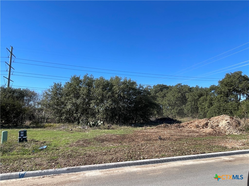 1901 Slade Drive Property Photo 1