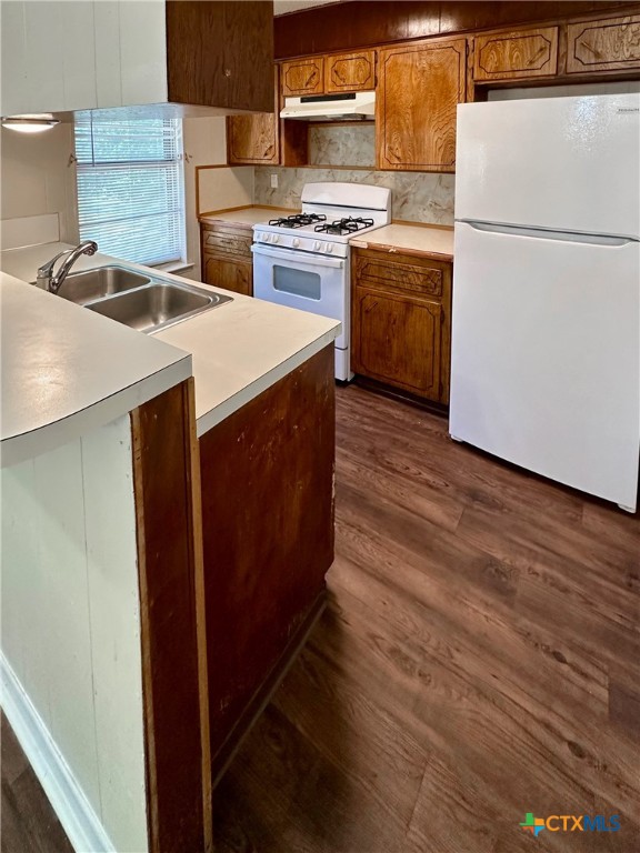 1202 Grandon Drive Property Photo 2