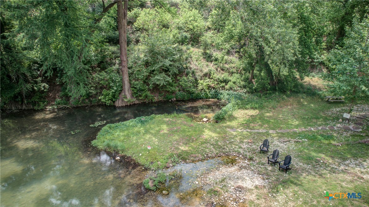 945 Gruene Place Drive Property Photo 2
