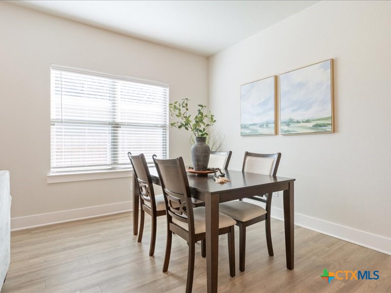 1974 Rosson Street Property Photo 14