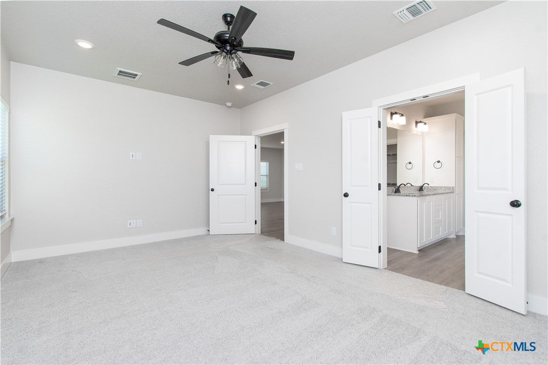 1974 Rosson Street Property Photo 29