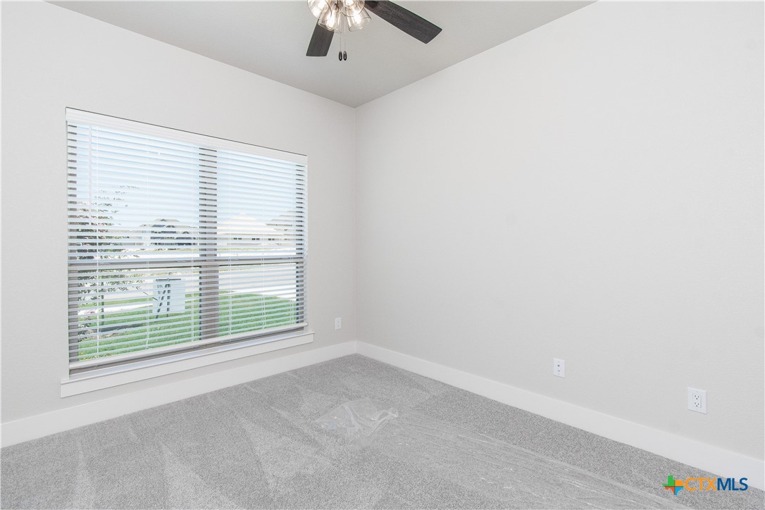 1974 Rosson Street Property Photo 34