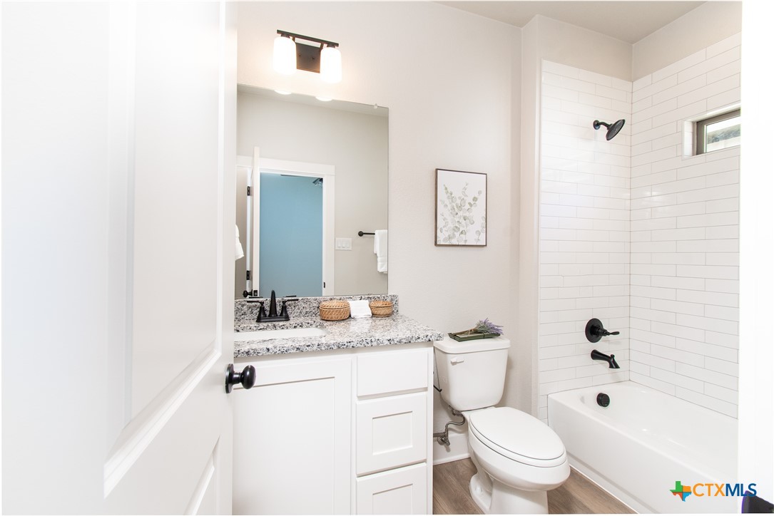 1974 Rosson Street Property Photo 36