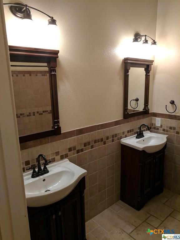 1502 Stratford Drive Property Photo 12