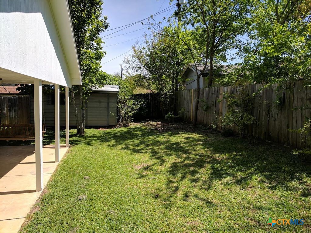 1502 Stratford Drive Property Photo 17