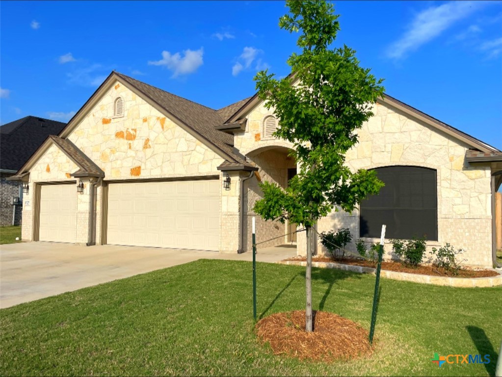 1527 Cobble Hill Court Property Photo 1