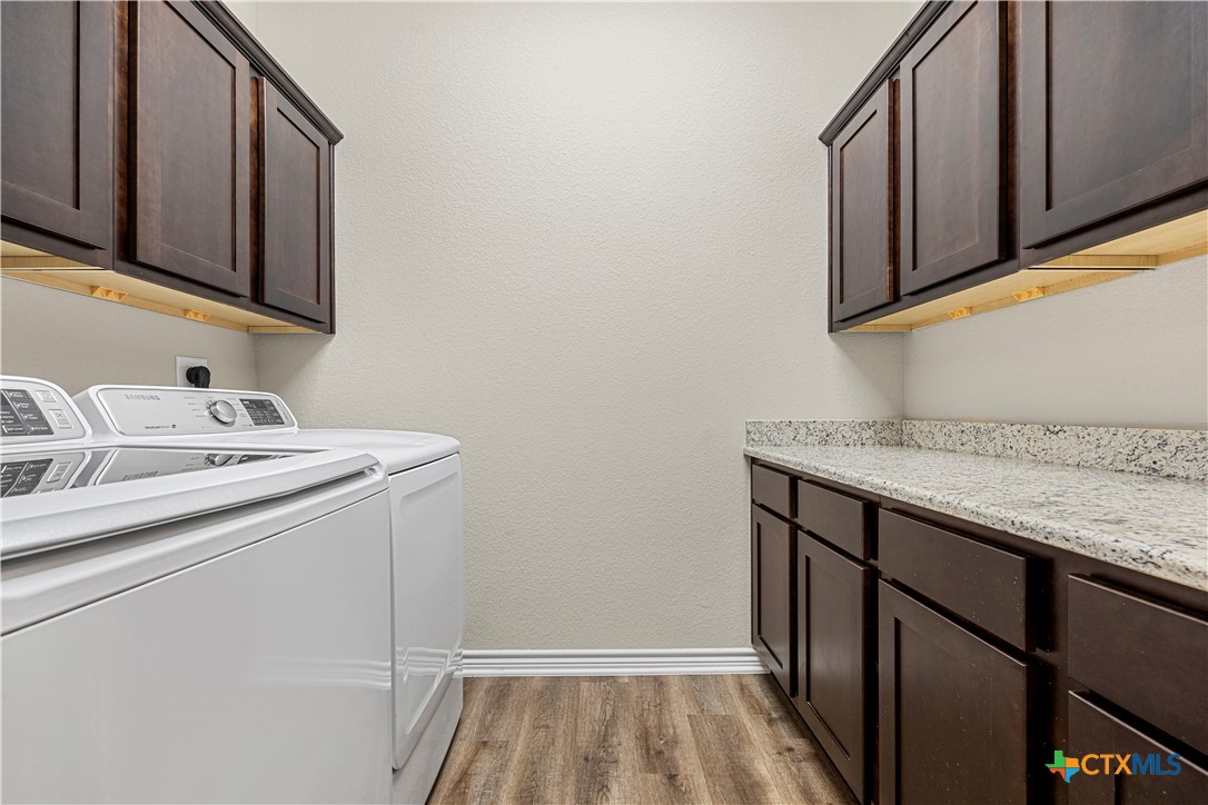 1527 Cobble Hill Court Property Photo 30
