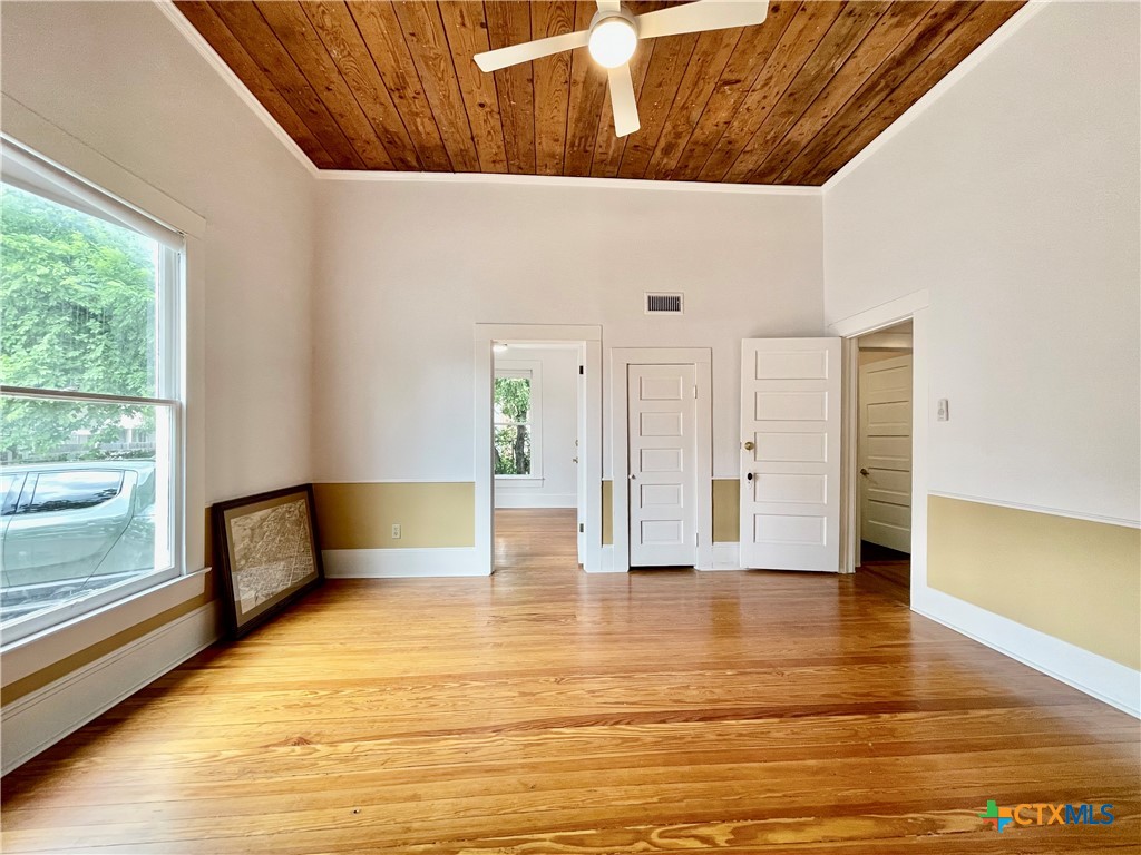 219 N Comanche Street Property Photo 18