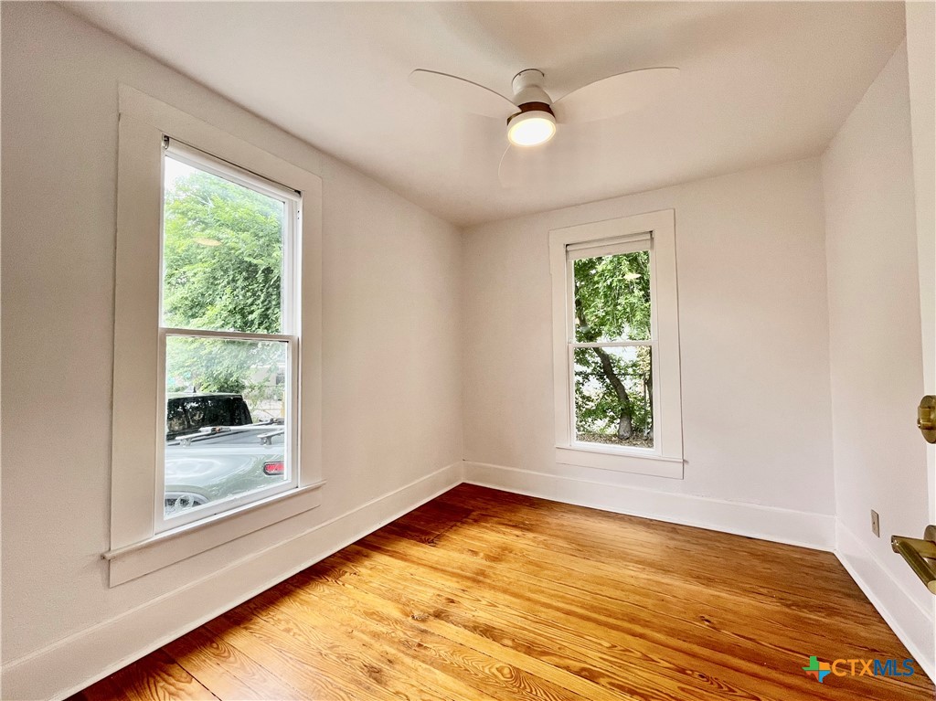 219 N Comanche Street Property Photo 21