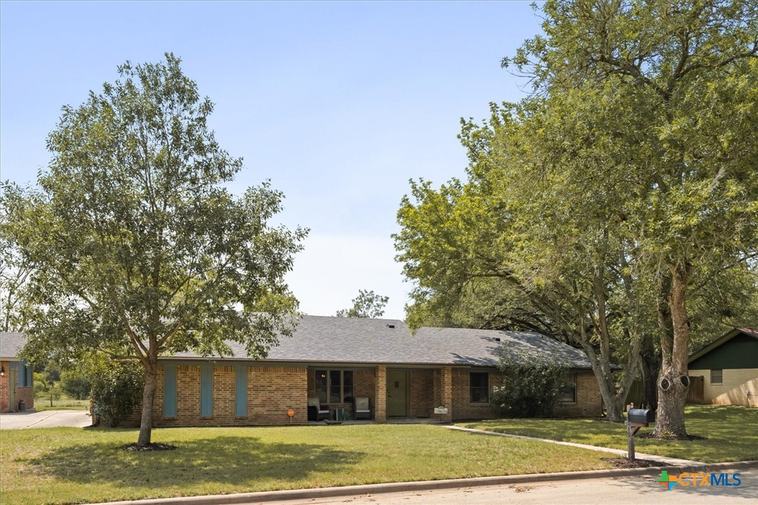 1619 Twin Island Drive Property Photo 2