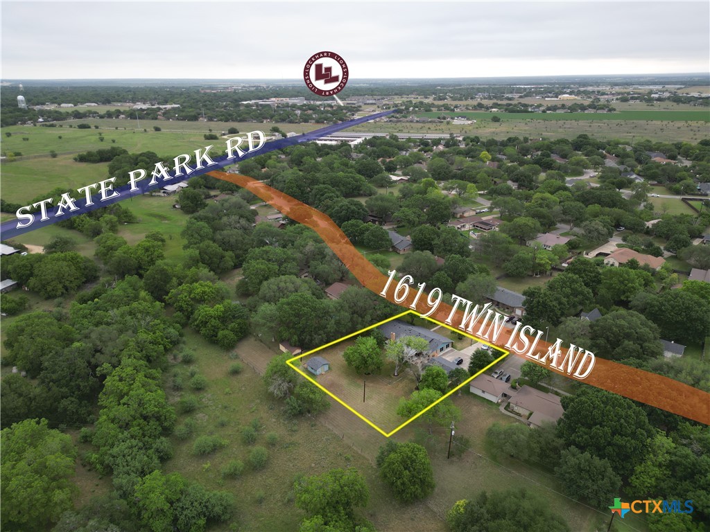 1619 Twin Island Drive Property Photo 4