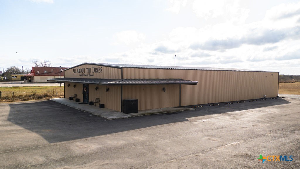 13955 Us Highway 77 Property Photo 4