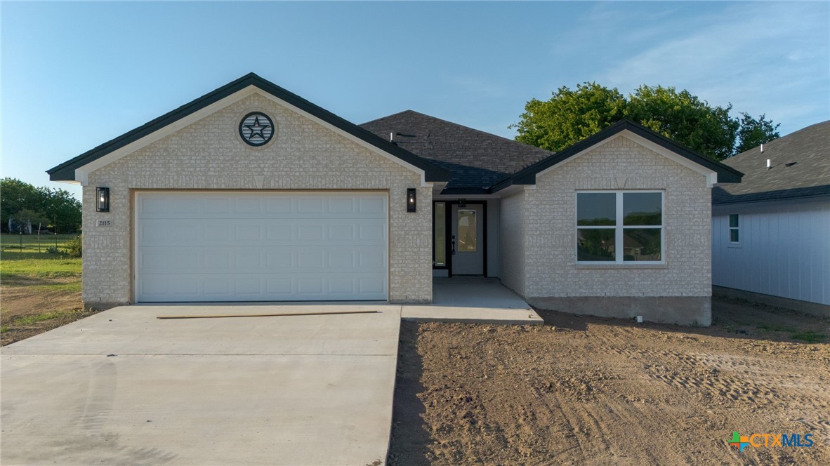 2115 Blackhawk Loop Property Photo