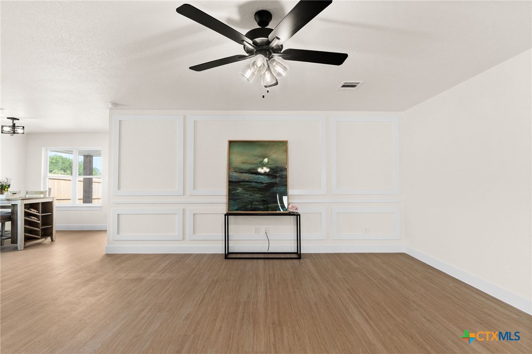 2115 Blackhawk Loop Property Photo 7