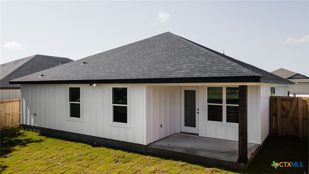 2115 Blackhawk Loop Property Photo 24