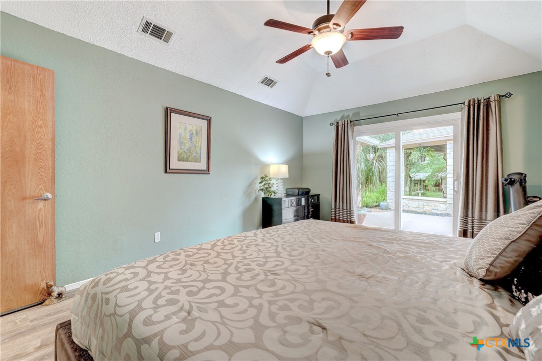 9840 N Live Oak Road Property Photo 12