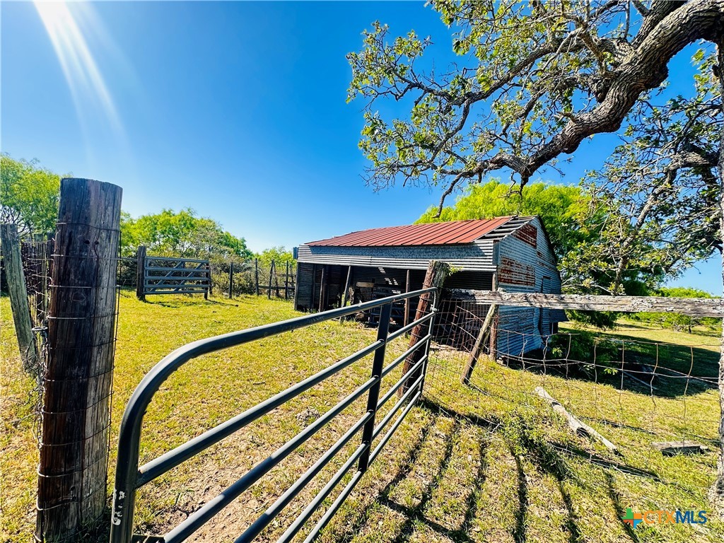 11610 E State Hwy 111 Property Photo 30