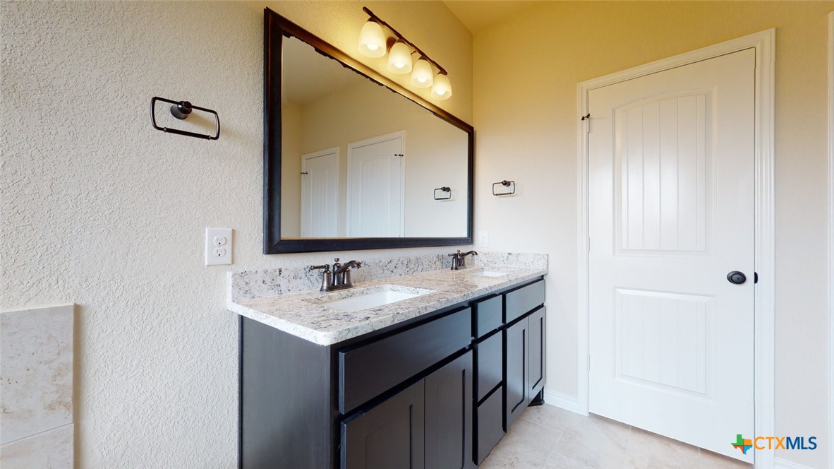 14876 Armstrongs Loop Property Photo 7