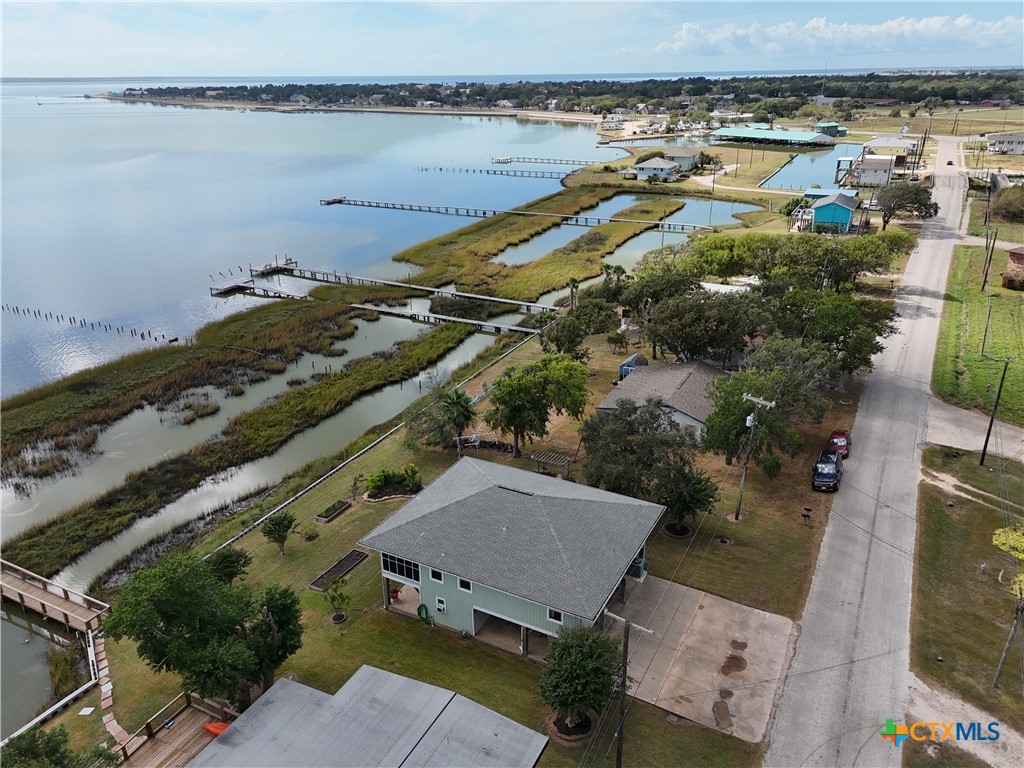 317 E Bayshore Drive Property Photo 3