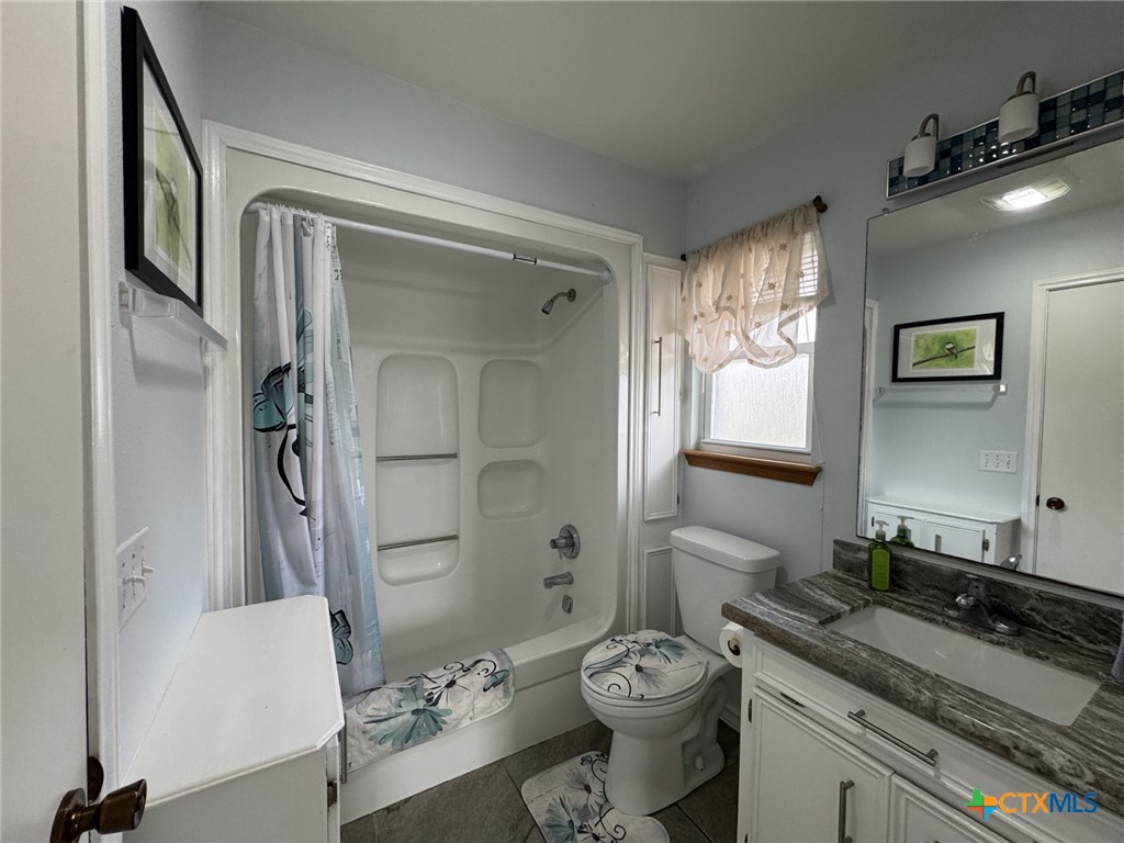317 E Bayshore Drive Property Photo 39