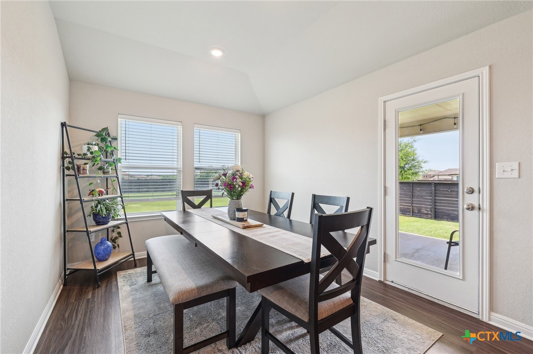 300 Golden Plains Parkway Property Photo 9