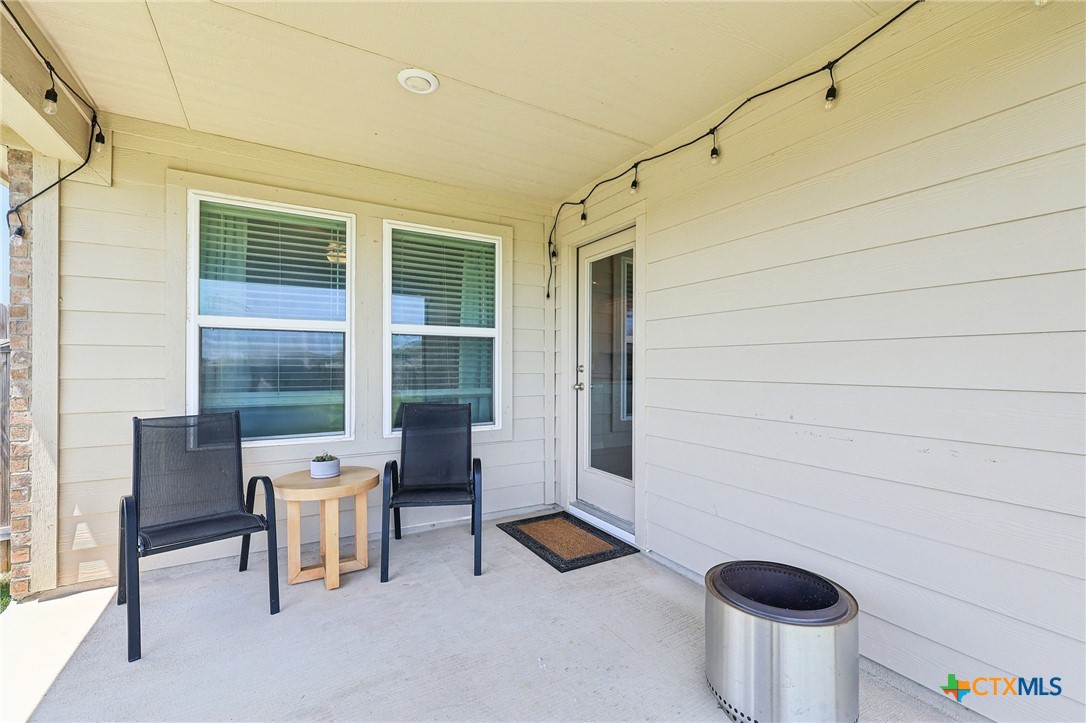 300 Golden Plains Parkway Property Photo 18