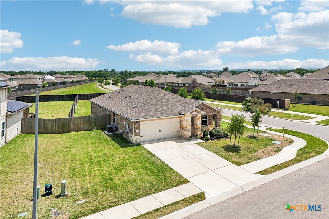 300 Golden Plains Parkway Property Photo 22
