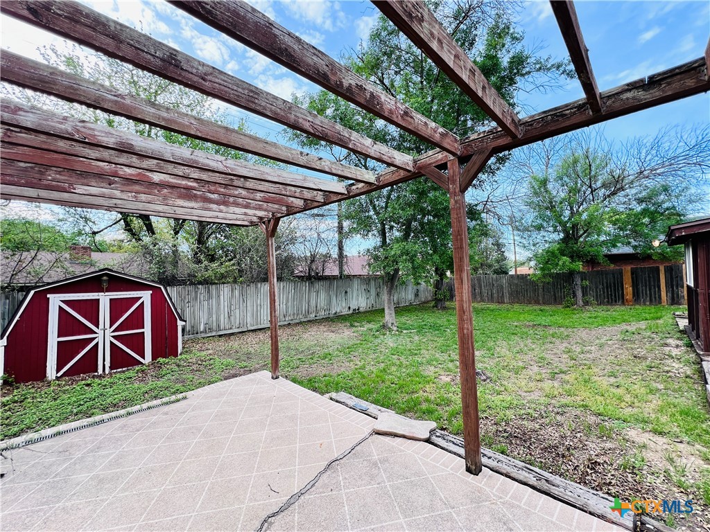 1702 Fox Trail Property Photo 2