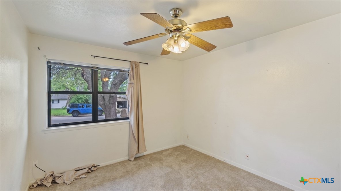 2406 Redwing Drive Property Photo 7