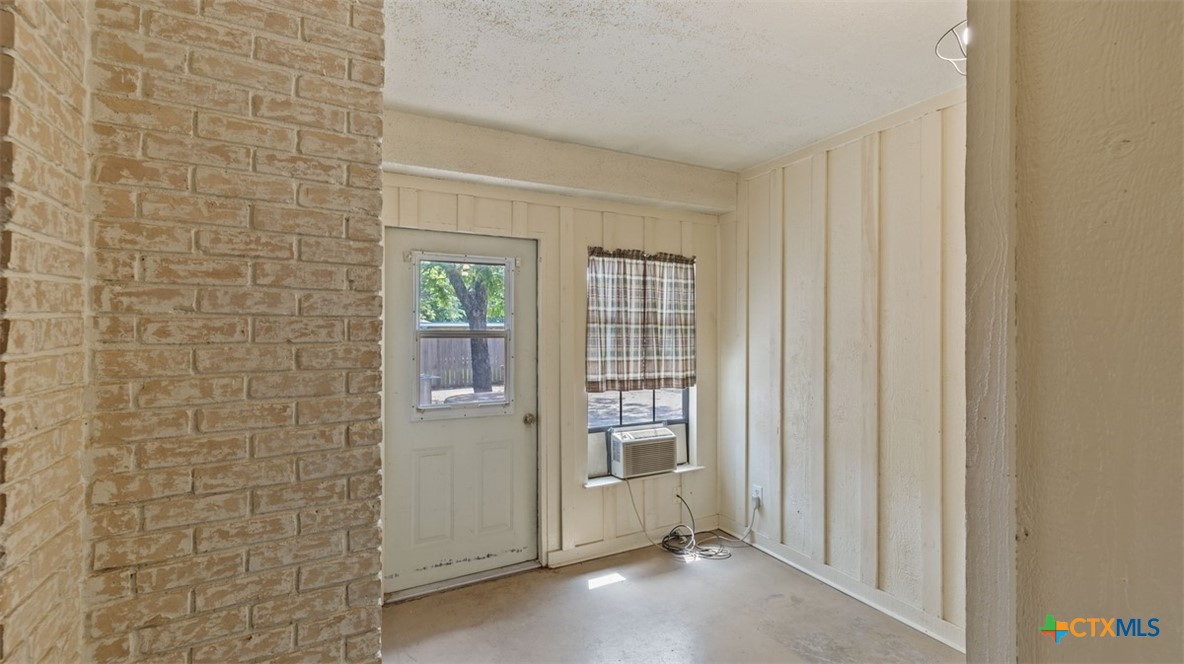 2406 Redwing Drive Property Photo 15