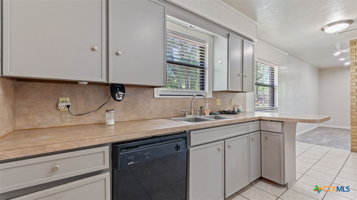 2406 Redwing Drive Property Photo 18