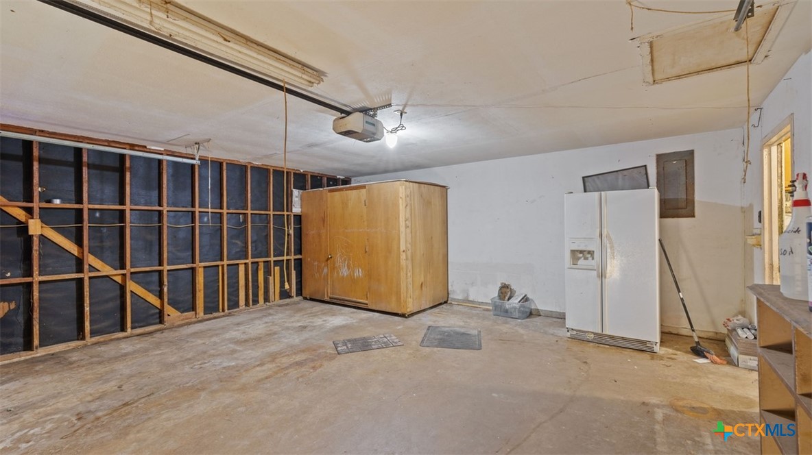 2406 Redwing Drive Property Photo 24