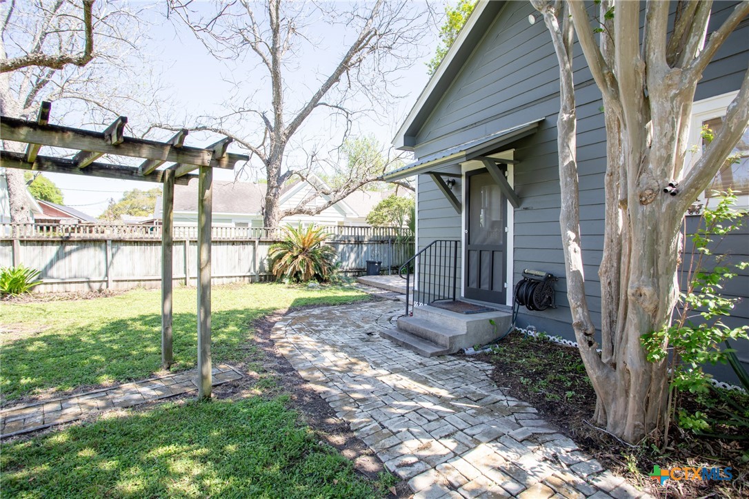 1403 N Glass Street Property Photo 23