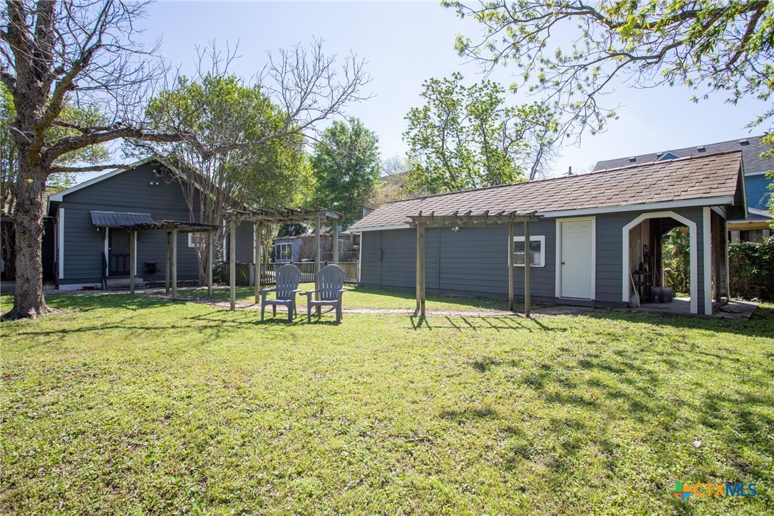 1403 N Glass Street Property Photo 25