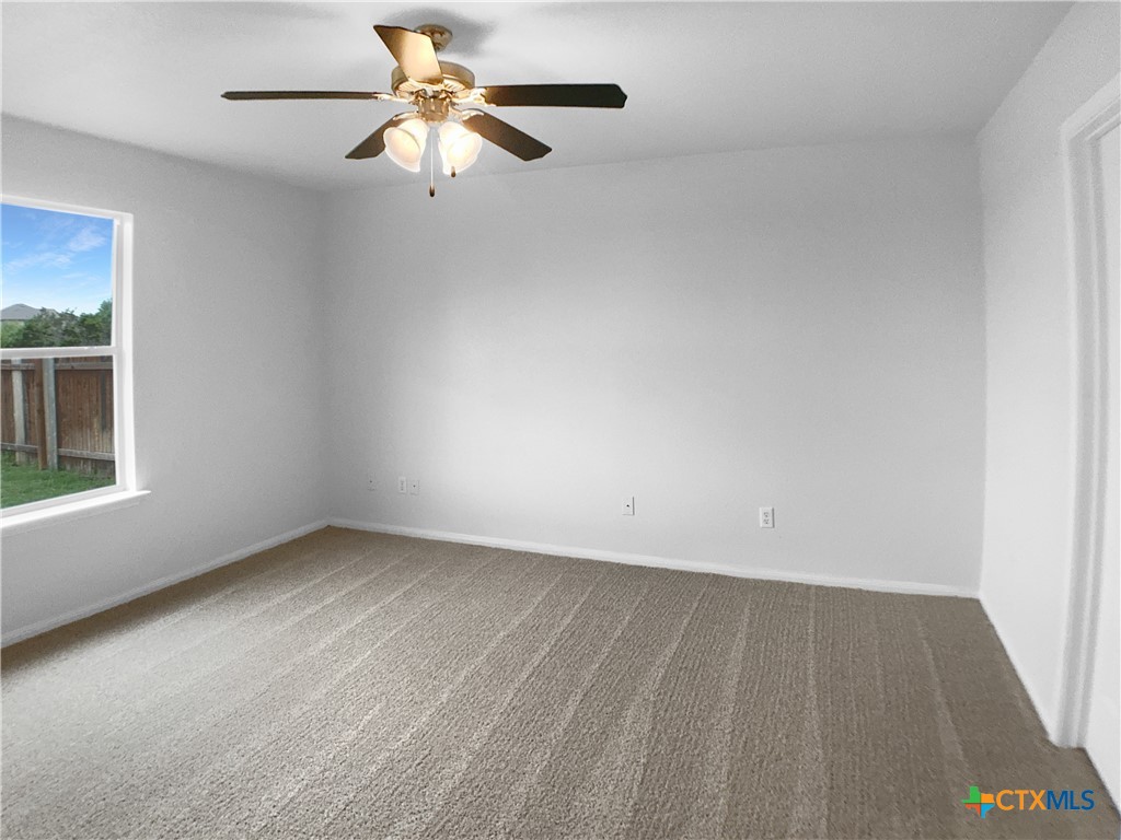 6502 Griffith Loop Property Photo 5