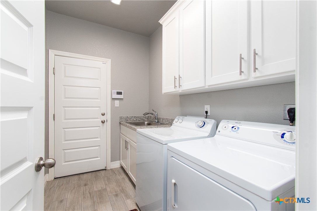 2109 Mercer Street Property Photo 11