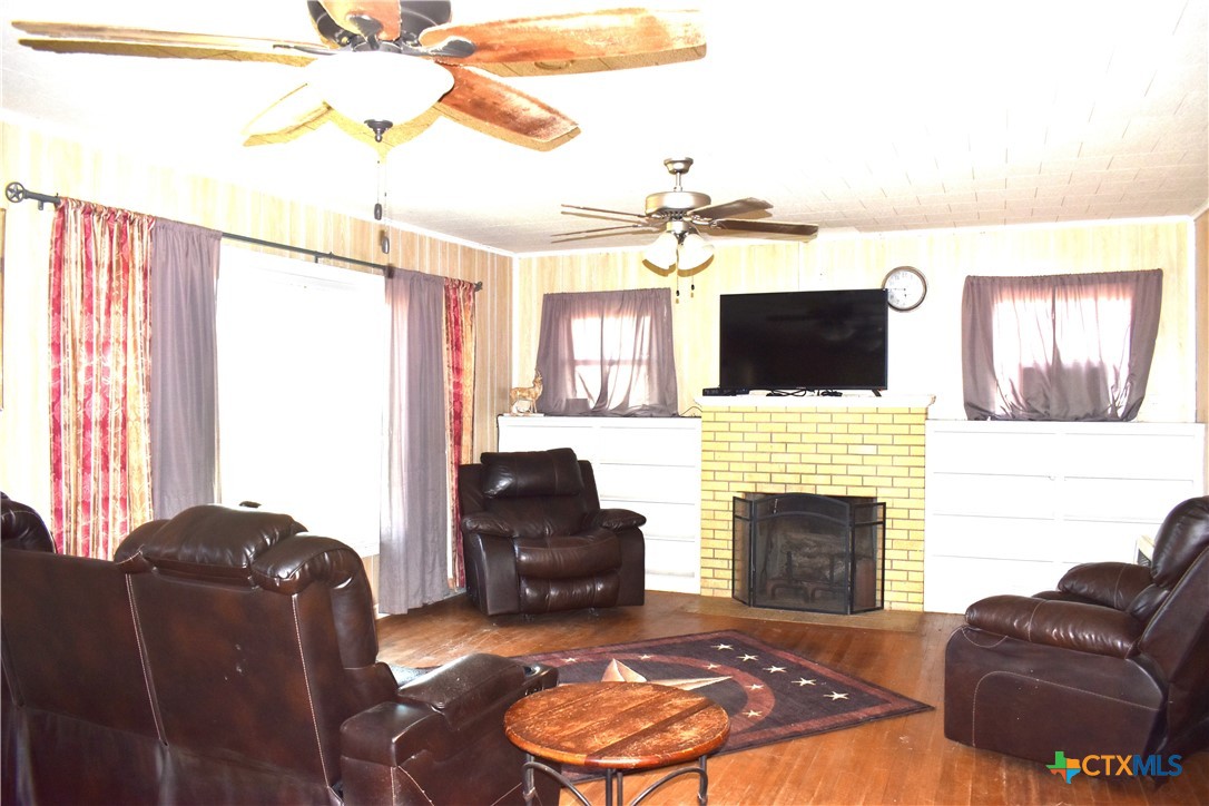 421 Fm 1600 Property Photo 19
