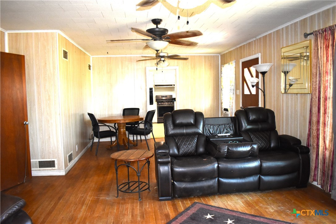 421 Fm 1600 Property Photo 22