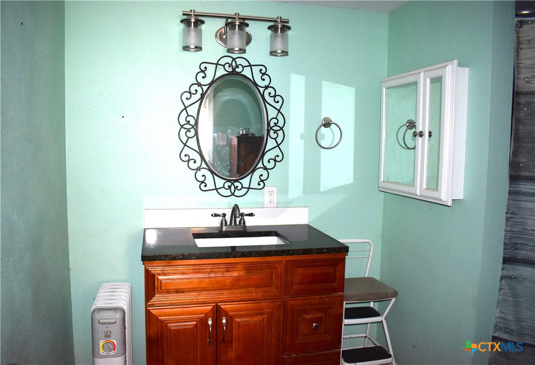 421 Fm 1600 Property Photo 25