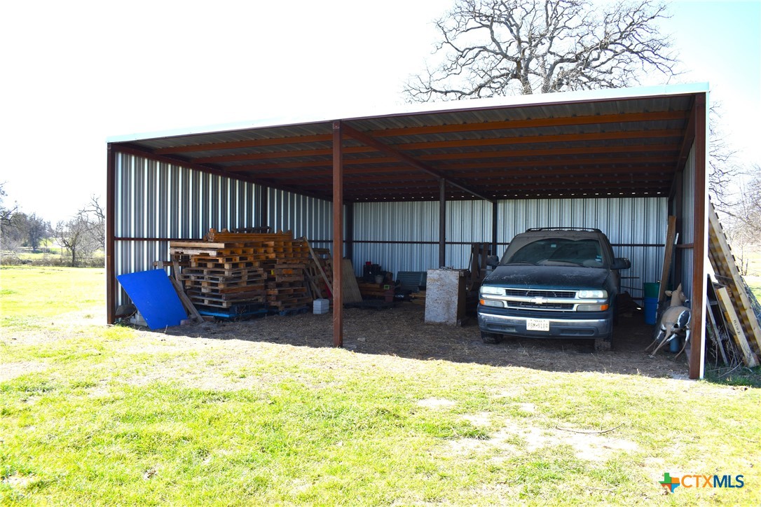 421 Fm 1600 Property Photo 34